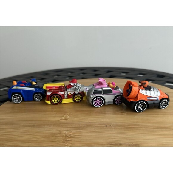PAW Patrol True Metal Die-Cast Vehicles Lot of 4 Chase Marshall Skye & Zuma - Picture 4 of 9